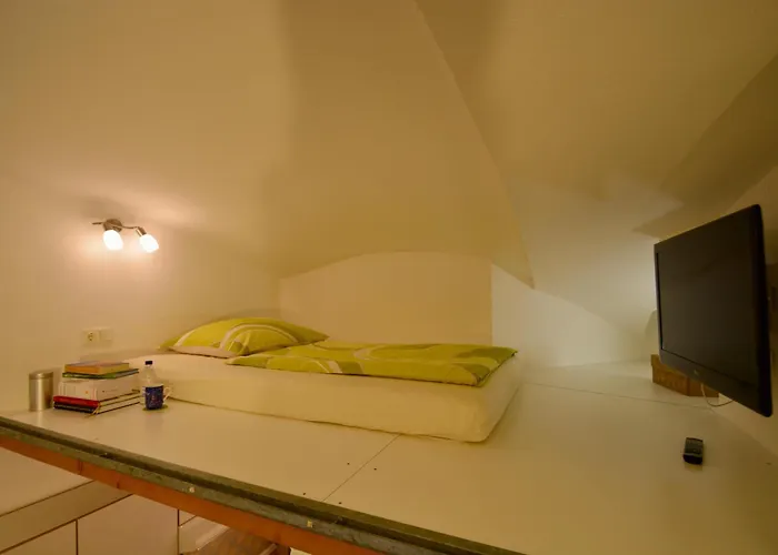 费迪南德公寓 公寓 *